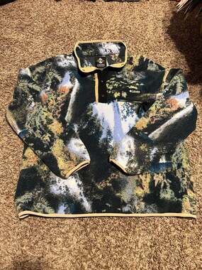 Columbia Helvetia Half Snap Fleece Napa Green Chasing Falls Print